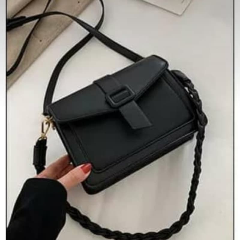 Women's simple shoulder bag