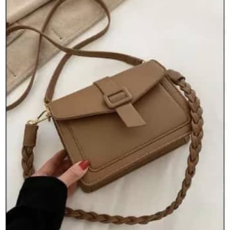 Women's simple shoulder bag
