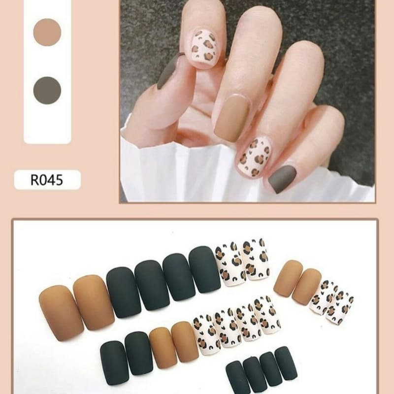 24 Pcs Cute Fake Nails Set