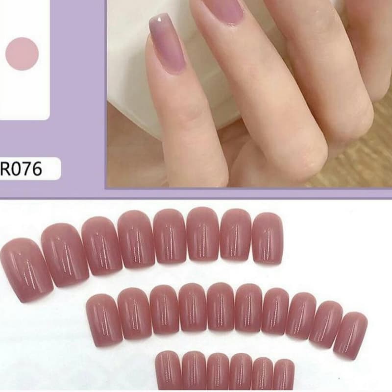 24 Pcs Cute Fake Nails Set