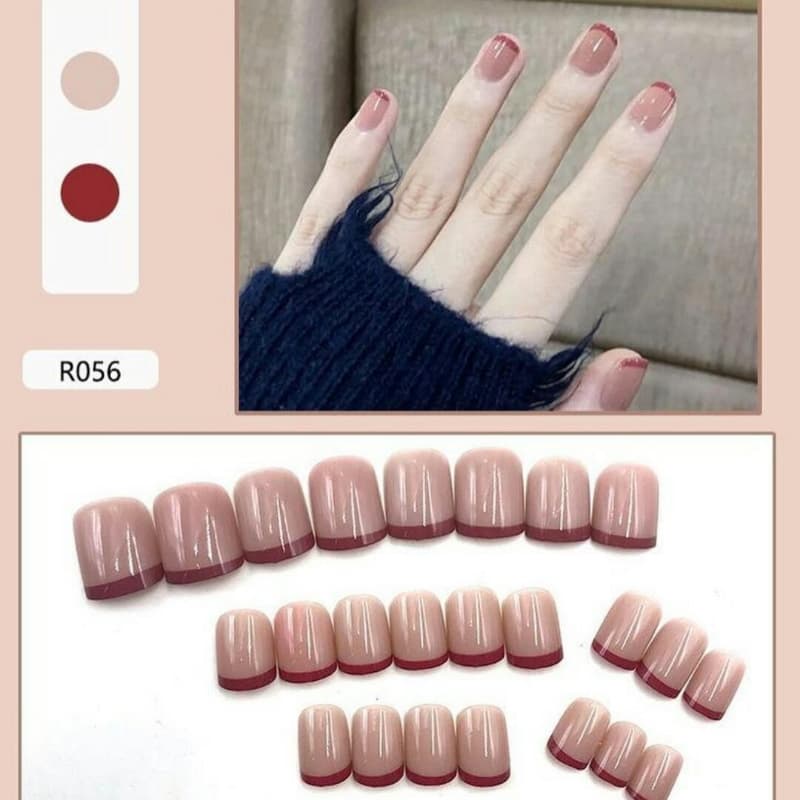 24 Pcs Cute Fake Nails Set