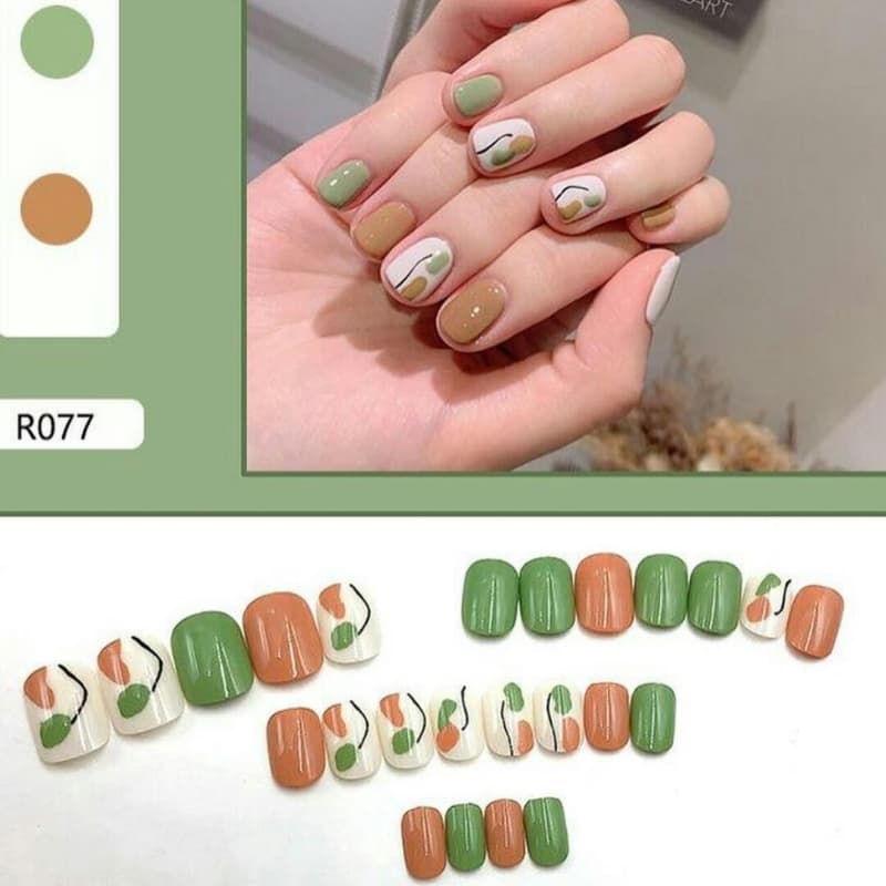 24 Pcs Cute Fake Nails Set
